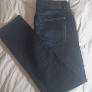 Luxe Performance: the straight